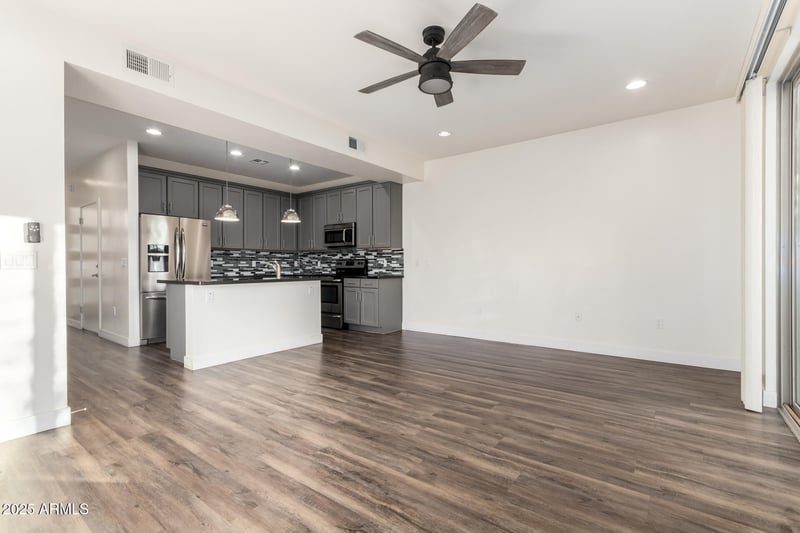 1270 Curry Rd, Tempe, AZ 85288