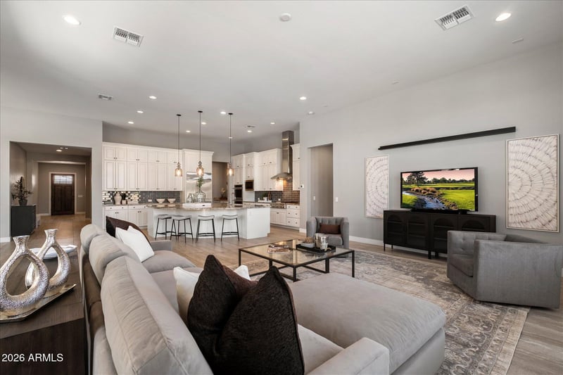 1270 E Lynx Way, Gilbert, AZ 85298