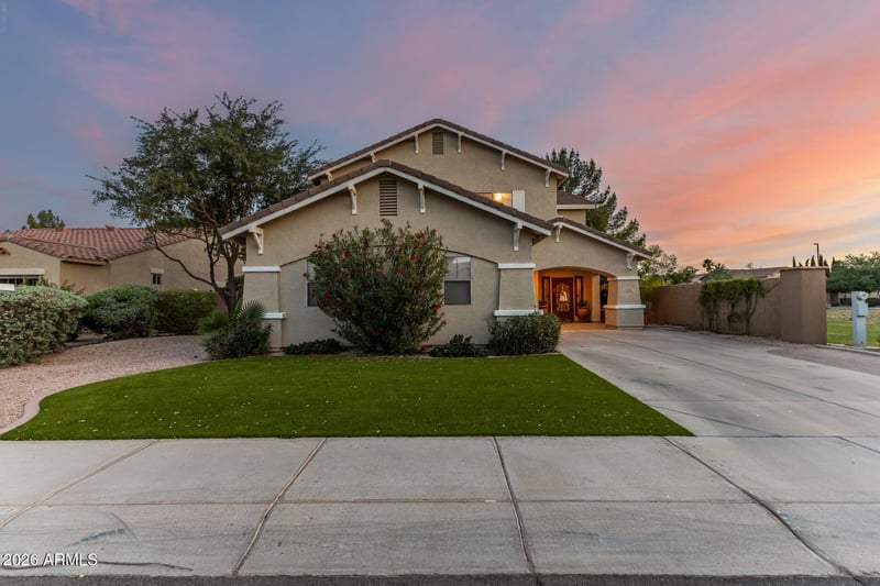 1271 E Canyon Creek Dr, Gilbert, AZ 85296