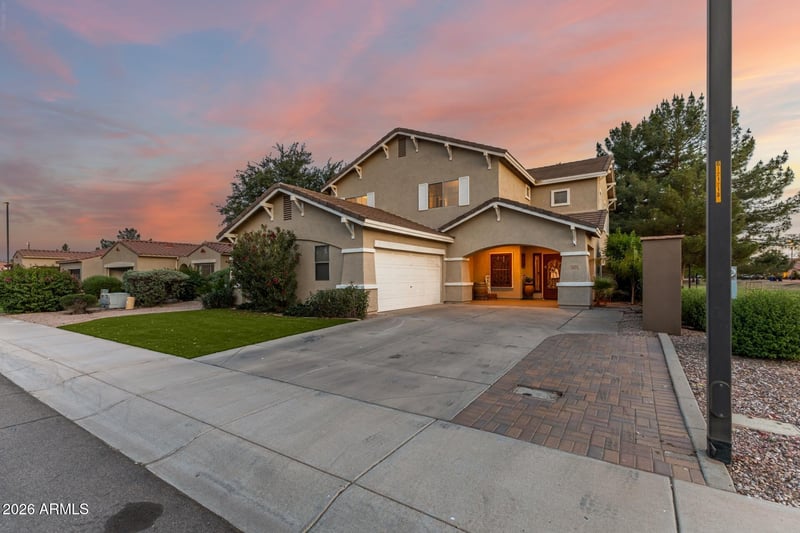 1271 E Canyon Creek Dr, Gilbert, AZ 85296