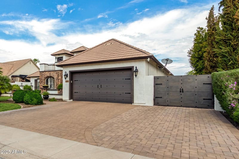 12714 Colter St, Litchfield Park, AZ 85340