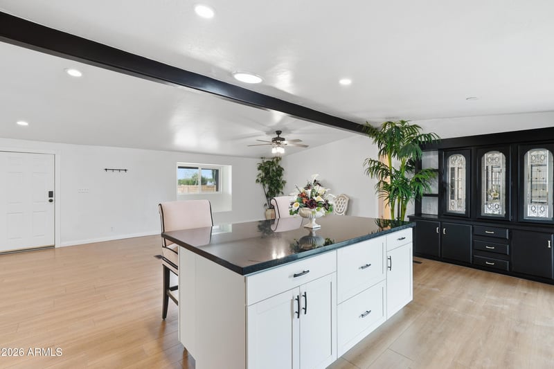 12721 Greenway Rd #11, El Mirage, AZ 85335