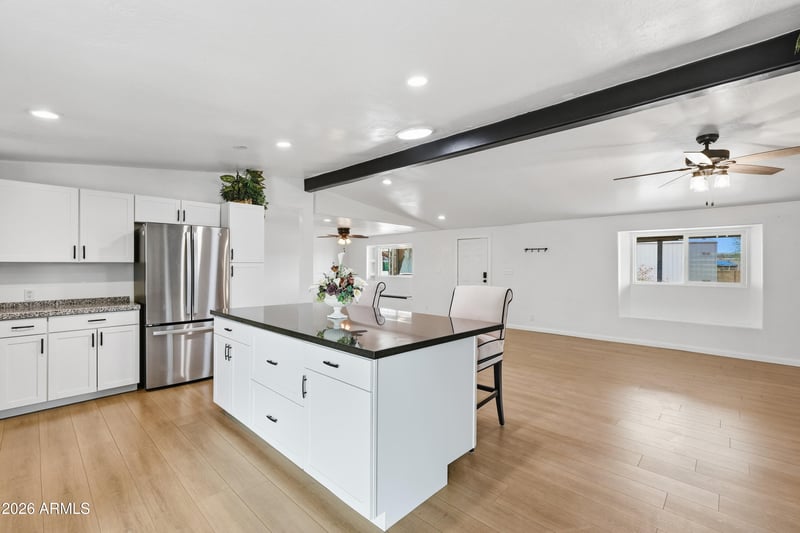 12721 Greenway Rd #11, El Mirage, AZ 85335