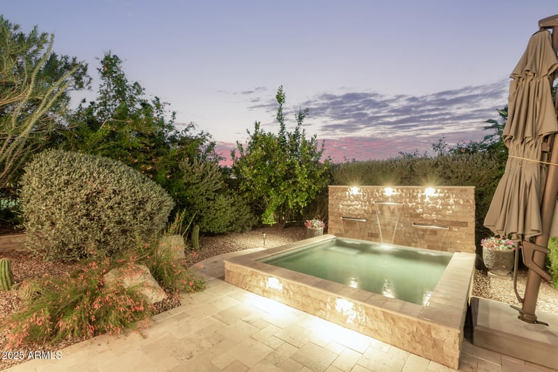 12725 Dale Ln, Peoria, AZ 85383