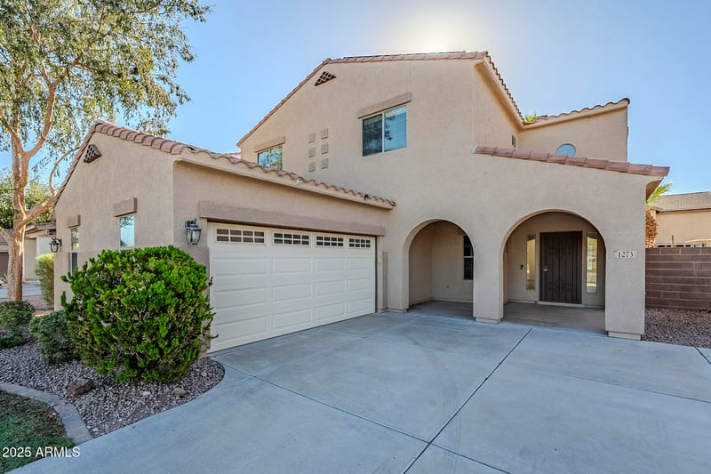 1273 Hampton Ln, Gilbert, AZ 85295