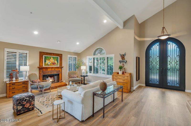 12736 Paradise Dr, Scottsdale, AZ 85259