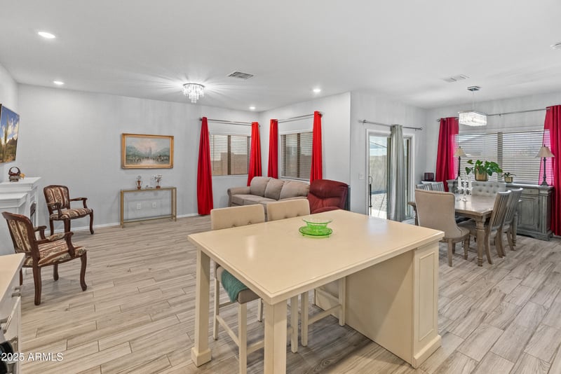 12739 Myrtle Ave, Glendale, AZ 85307