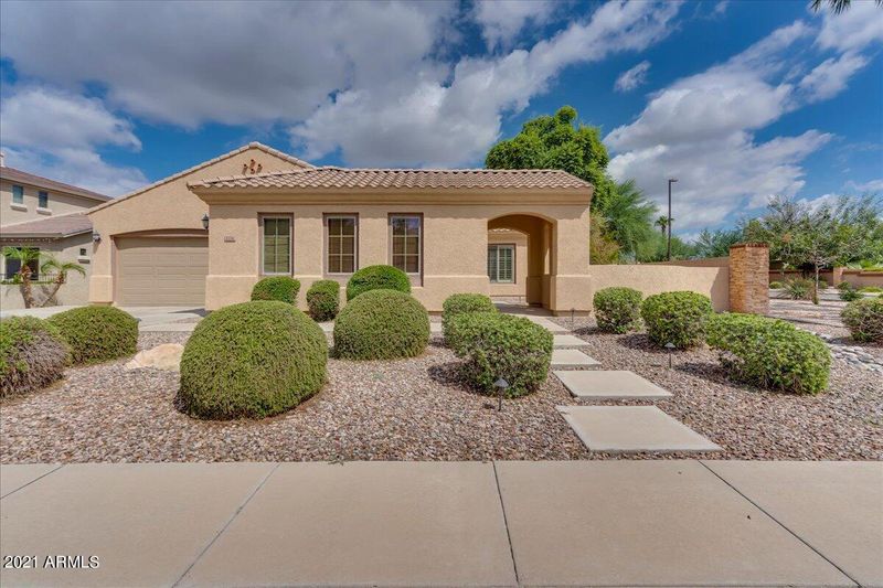 1274 E Kingbird Dr, Gilbert, AZ 85297