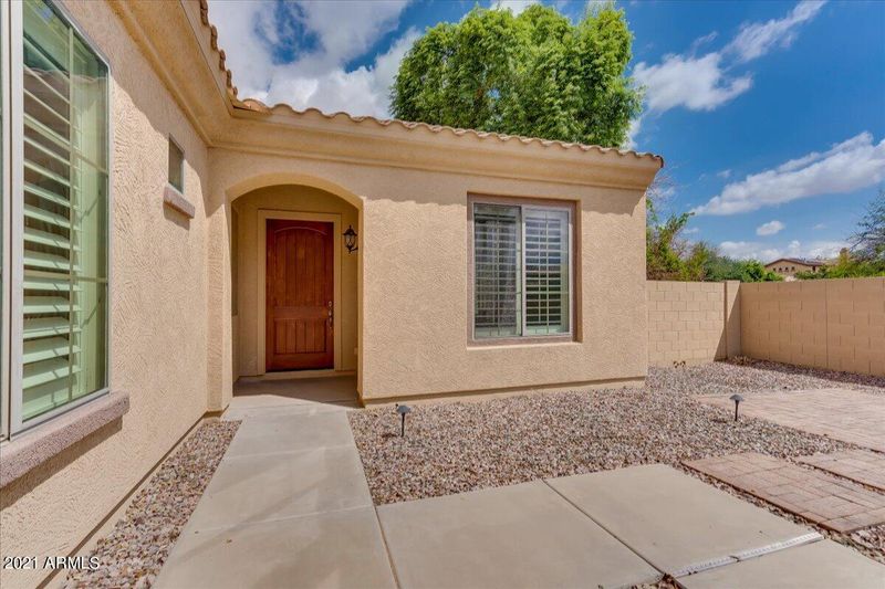 1274 E Kingbird Dr, Gilbert, AZ 85297