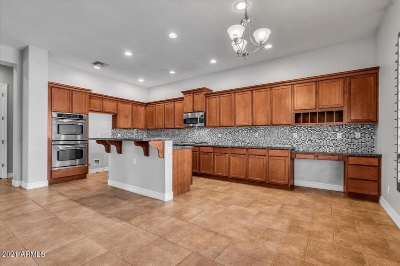 1274 E Kingbird Dr, Gilbert, AZ 85297