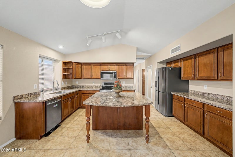 12748 Roanoke Ave, Avondale, AZ 85392
