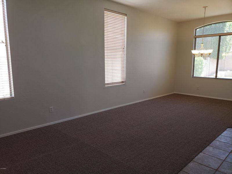 1275 N Evergreen St, Gilbert, AZ 85233