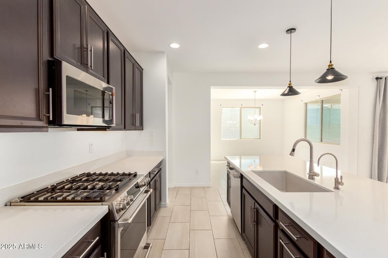 12751 Ocotillo Rd, Glendale, AZ 85307