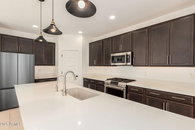 12751 Ocotillo Rd, Glendale, AZ 85307