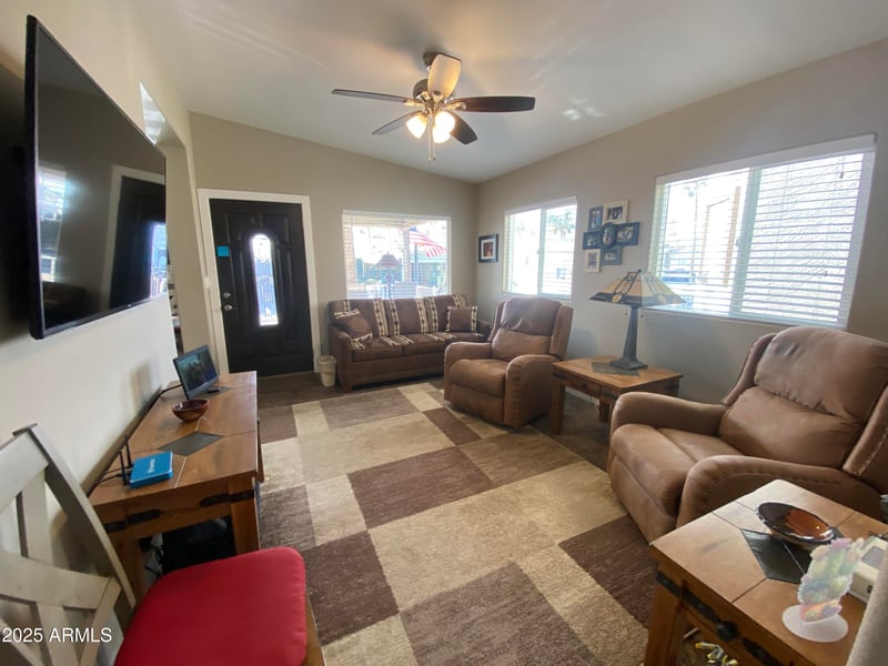 1277 Shawnee Dr, Apache Junction, AZ 85119