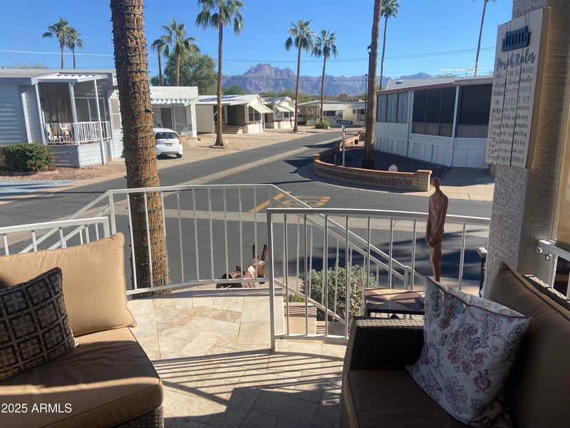 1279 Sioux Dr, Apache Junction, AZ 85119