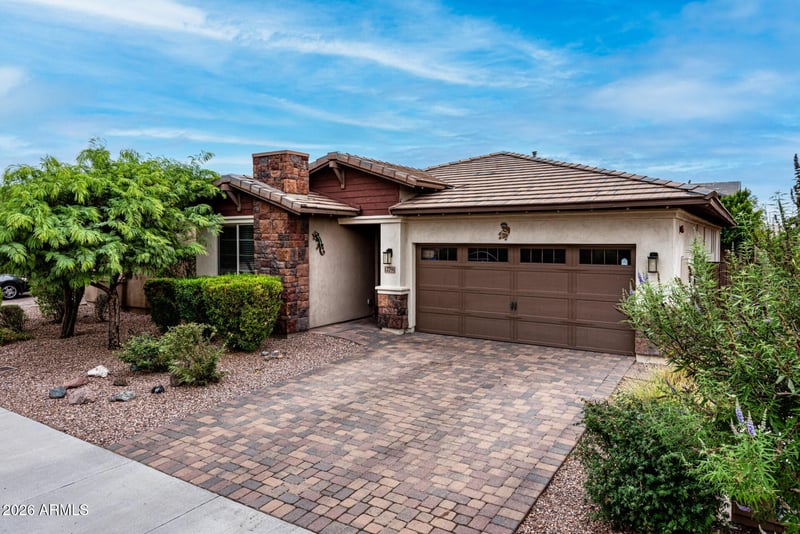 12791 W Caraveo Pl, Peoria, AZ 85383