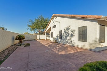 128 166th Ln, Goodyear, AZ 85338