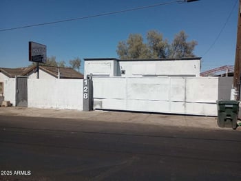 128 Elwood St, Phoenix, AZ 85041