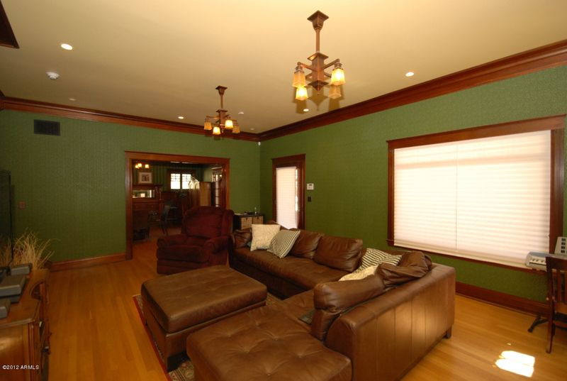 128 N Macdonald St, Mesa, AZ 85201