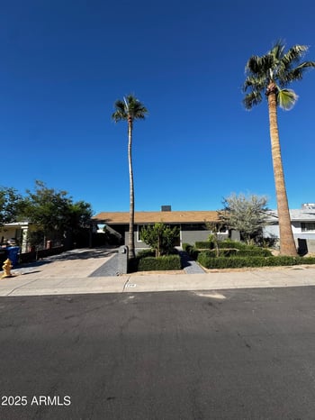 128 Winston Dr, Phoenix, AZ 85041