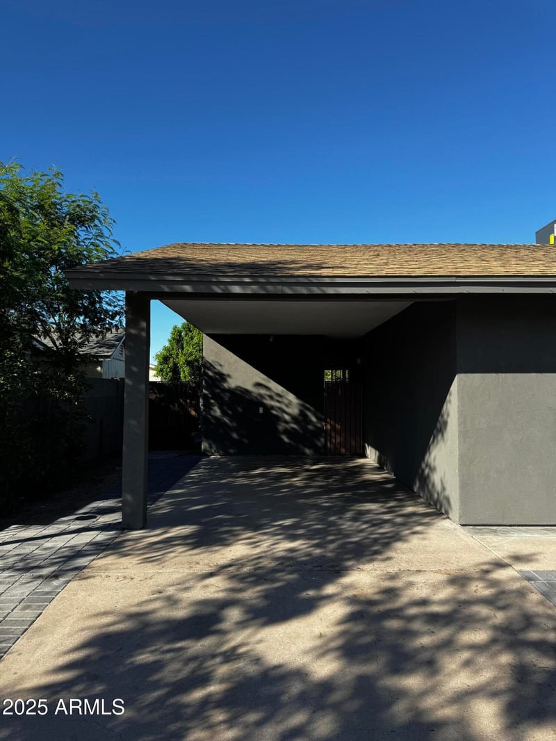 128 Winston Dr, Phoenix, AZ 85041