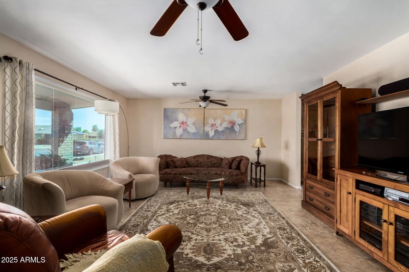 12802 Blue Ridge Dr, Sun City, AZ 85351