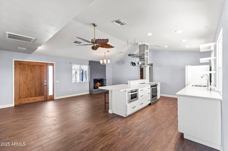 12809 Seville Dr, Sun City West, AZ 85375