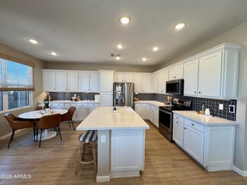 1281 Bluejay Dr, Chandler, AZ 85286