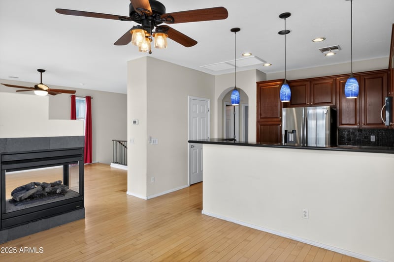 1281 Frances Ln, Gilbert, AZ 85295