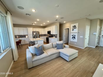 1281 Bluejay Dr, Chandler, AZ 85286