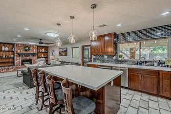 12810 17th Ave, Phoenix, AZ 85029