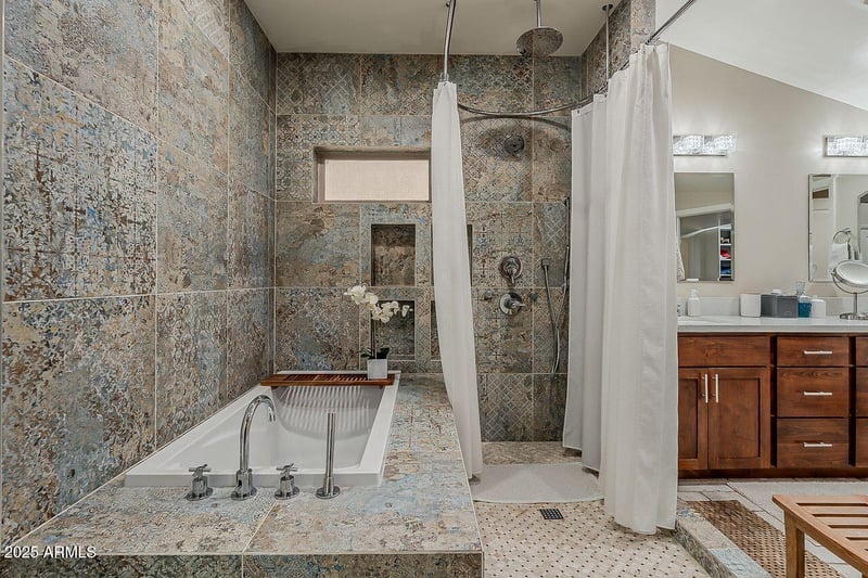 12810 17th Ave, Phoenix, AZ 85029