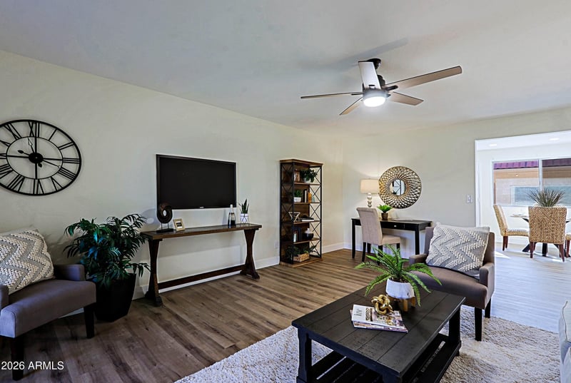 12810 N 113th Ave #5, Youngtown, AZ 85363