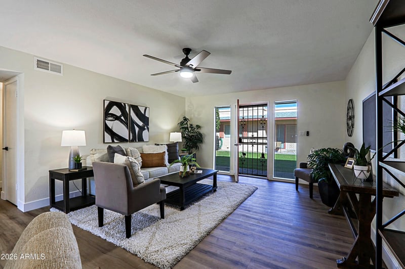 12810 N 113th Ave #5, Youngtown, AZ 85363