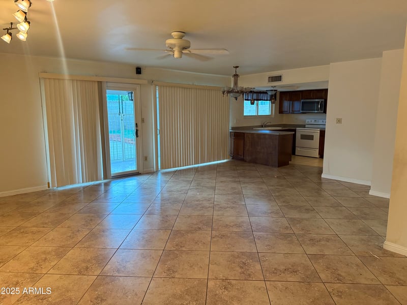 12813 36th Dr, Phoenix, AZ 85029
