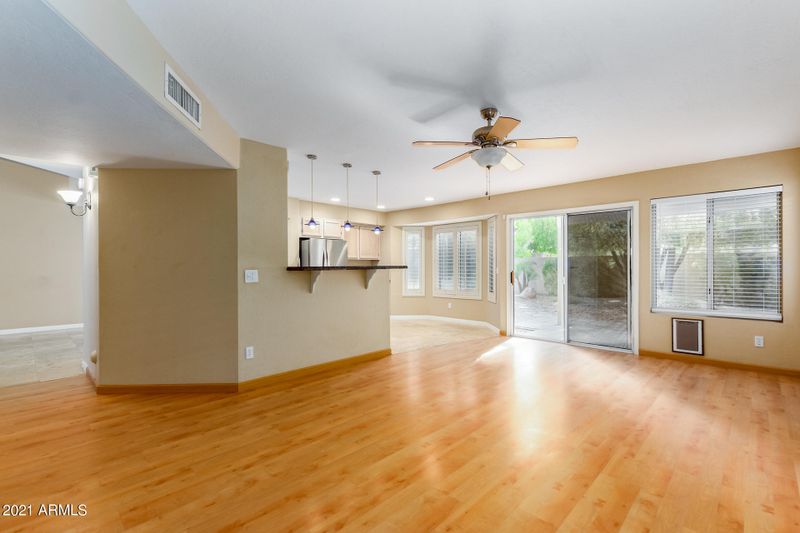 12813 S 45th St, Phoenix, AZ 85044