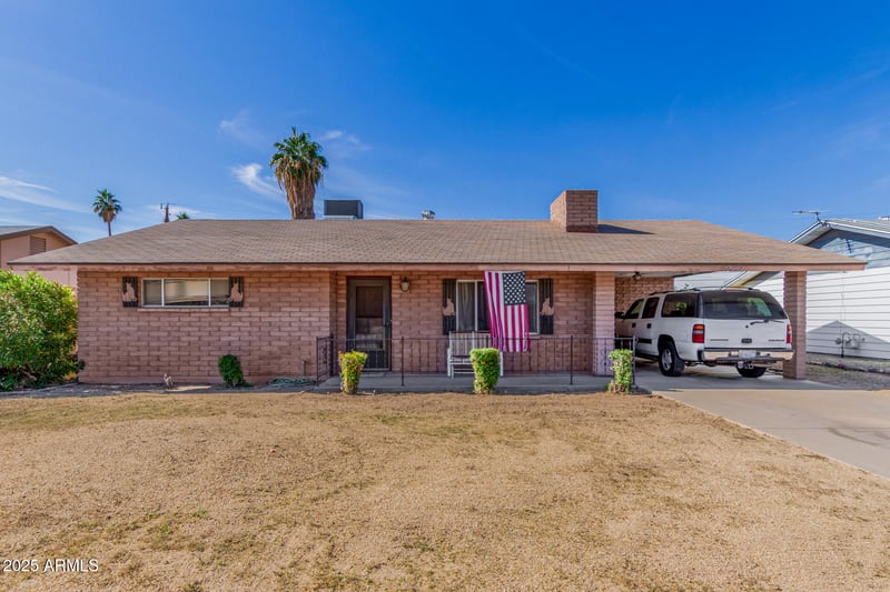 12814 112th Ave, Youngtown, AZ 85363
