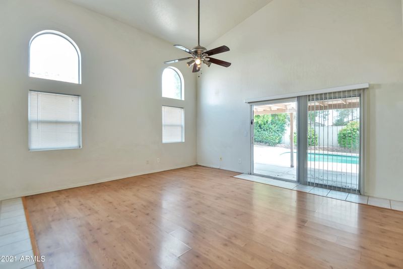12815 S 46th St, Phoenix, AZ 85044