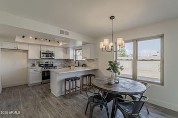 12817 50th Ln, Glendale, AZ 85304