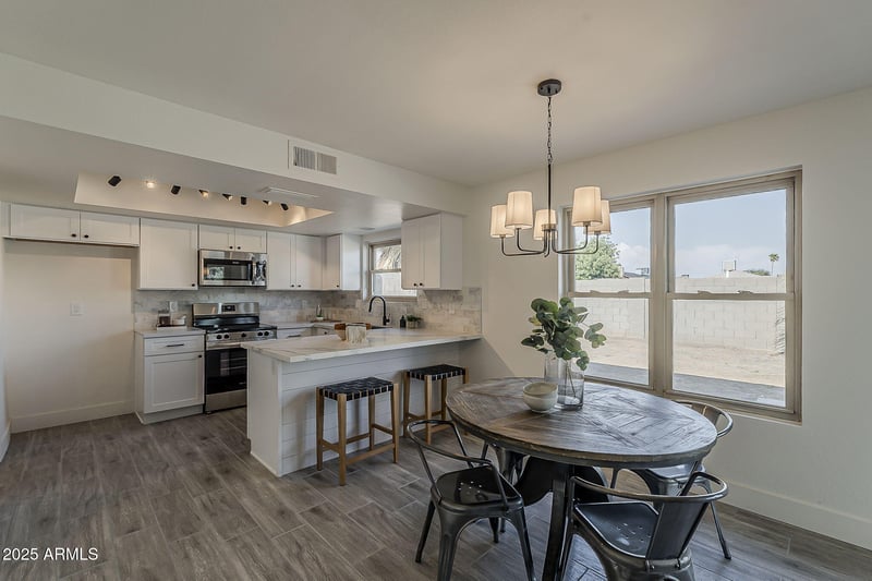 12817 50th Ln, Glendale, AZ 85304