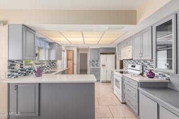 12819 Sun Valley Dr, Sun City, AZ 85351