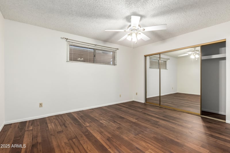 12820 113 Ave #5, Youngtown, AZ 85363