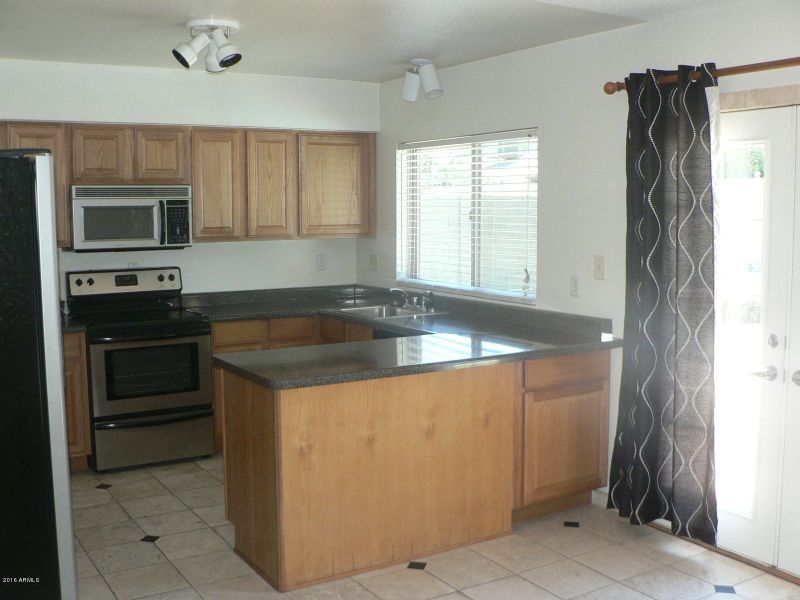 12822 N 28th St, Phoenix, AZ 85032