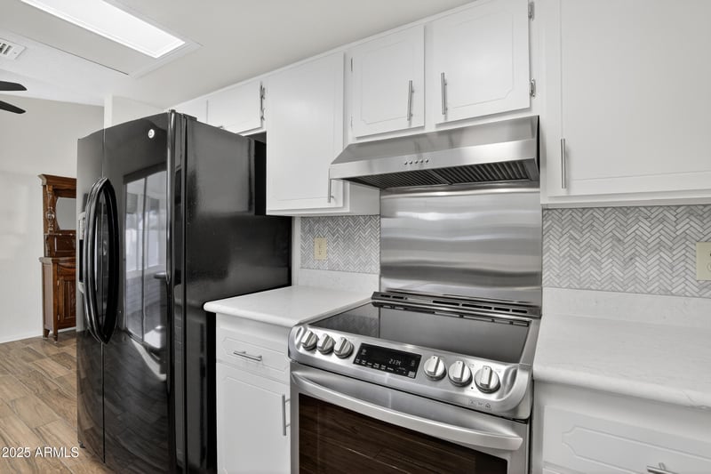 12824 Meeker Blvd, Sun City West, AZ 85375