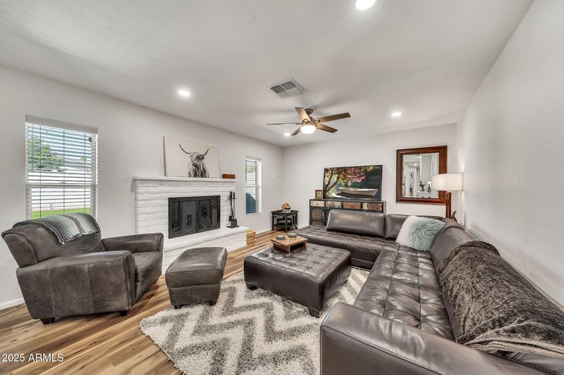 12826 29th St, Phoenix, AZ 85032