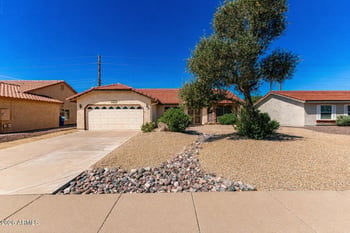 12826 40th Pl, Phoenix, AZ 85044