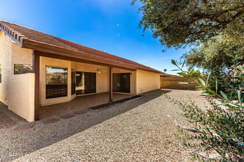 12826 40th Pl, Phoenix, AZ 85044