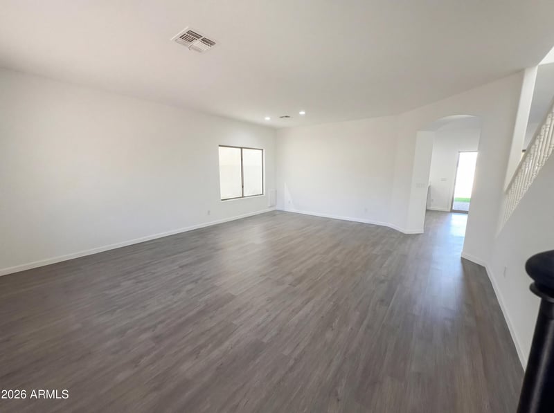 12826 Mulberry Dr, Avondale, AZ 85392