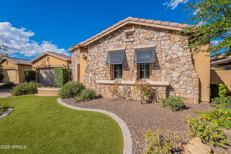 12828 Oyer Ln, Peoria, AZ 85383